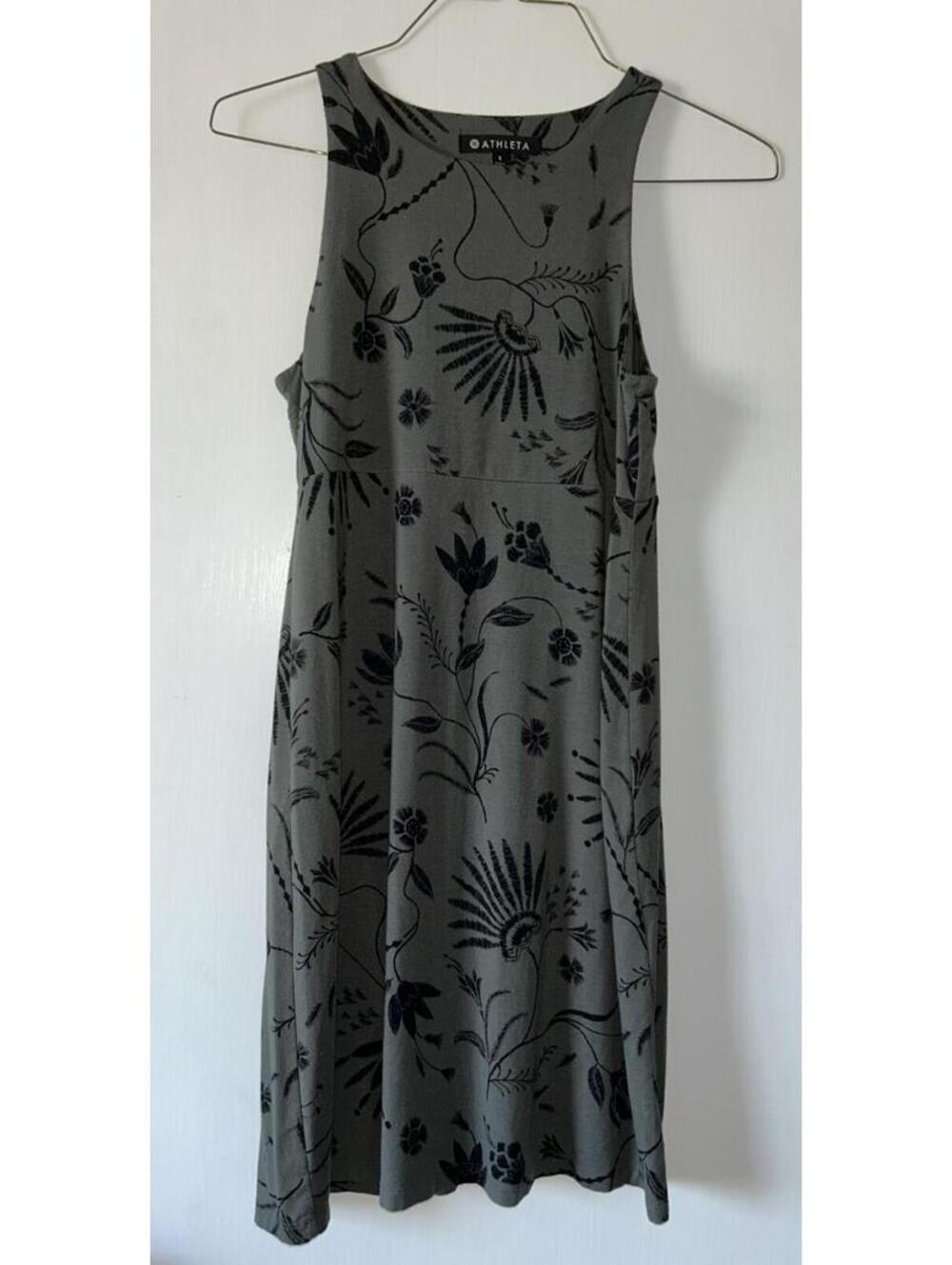 Athleta Santorini Thera Dress Womens Small Plum Rice Pearl Print Sport